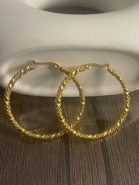 The Luxe Twist Hoops