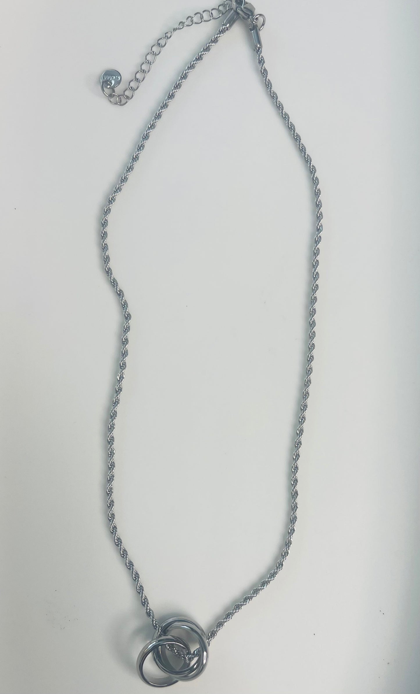 The Luxe Twist Necklace